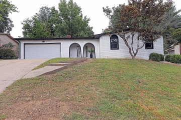 Home for sale in Cape Girardeau MO 3 bedrooms, 2 full baths and 1 half baths