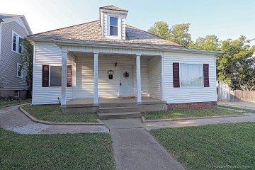 Home for sale in Cape Girardeau MO 2 bedrooms, 1 full baths and 2 half baths