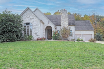 Home for sale in Cape Girardeau MO 4 bedrooms, 3 full baths and 1 half baths